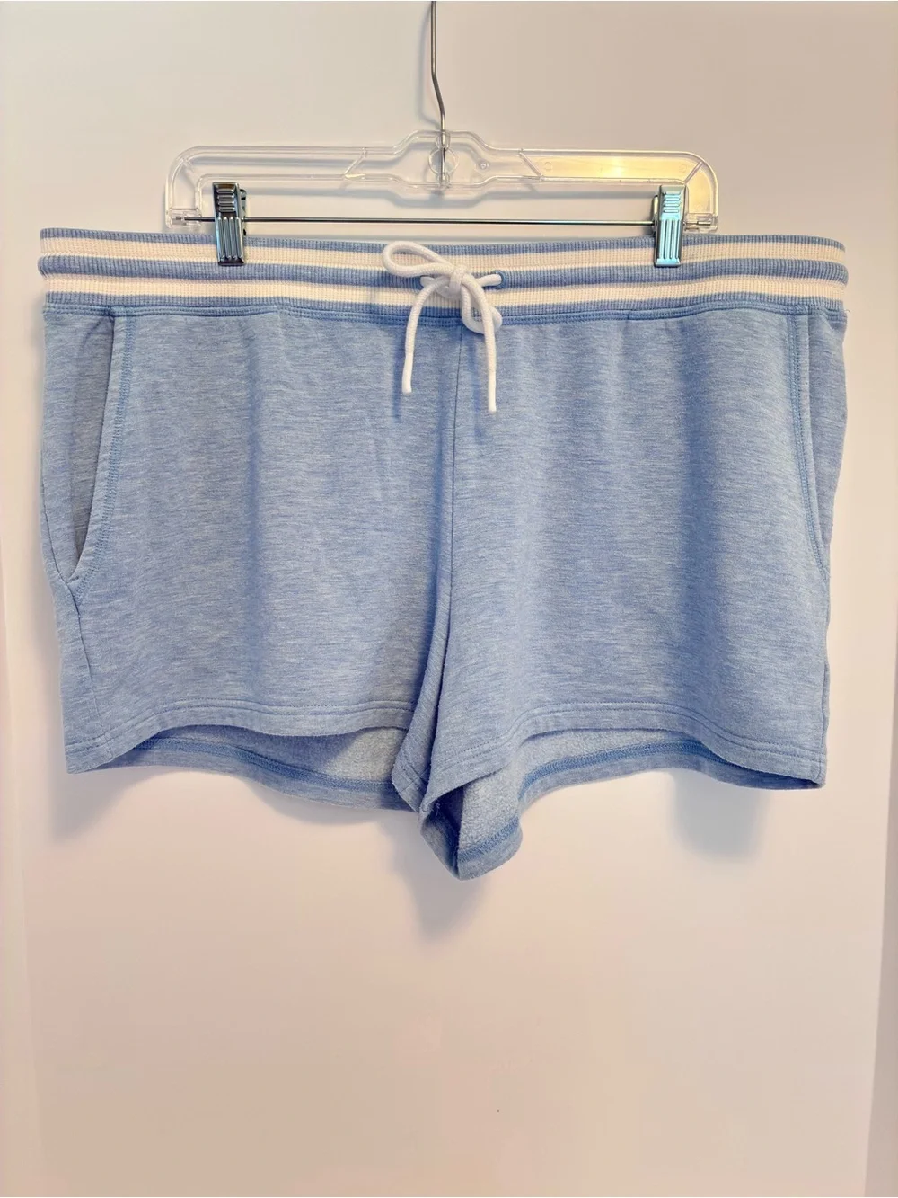 Vineyard Vines Women's Pull-On Shorts Blue Size XL